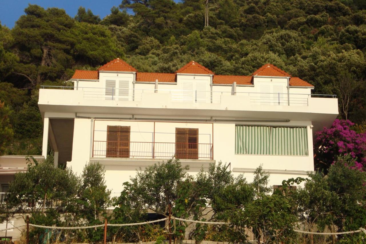 Apartment By The Sea Ubli, Lastovo - 8354 Uble